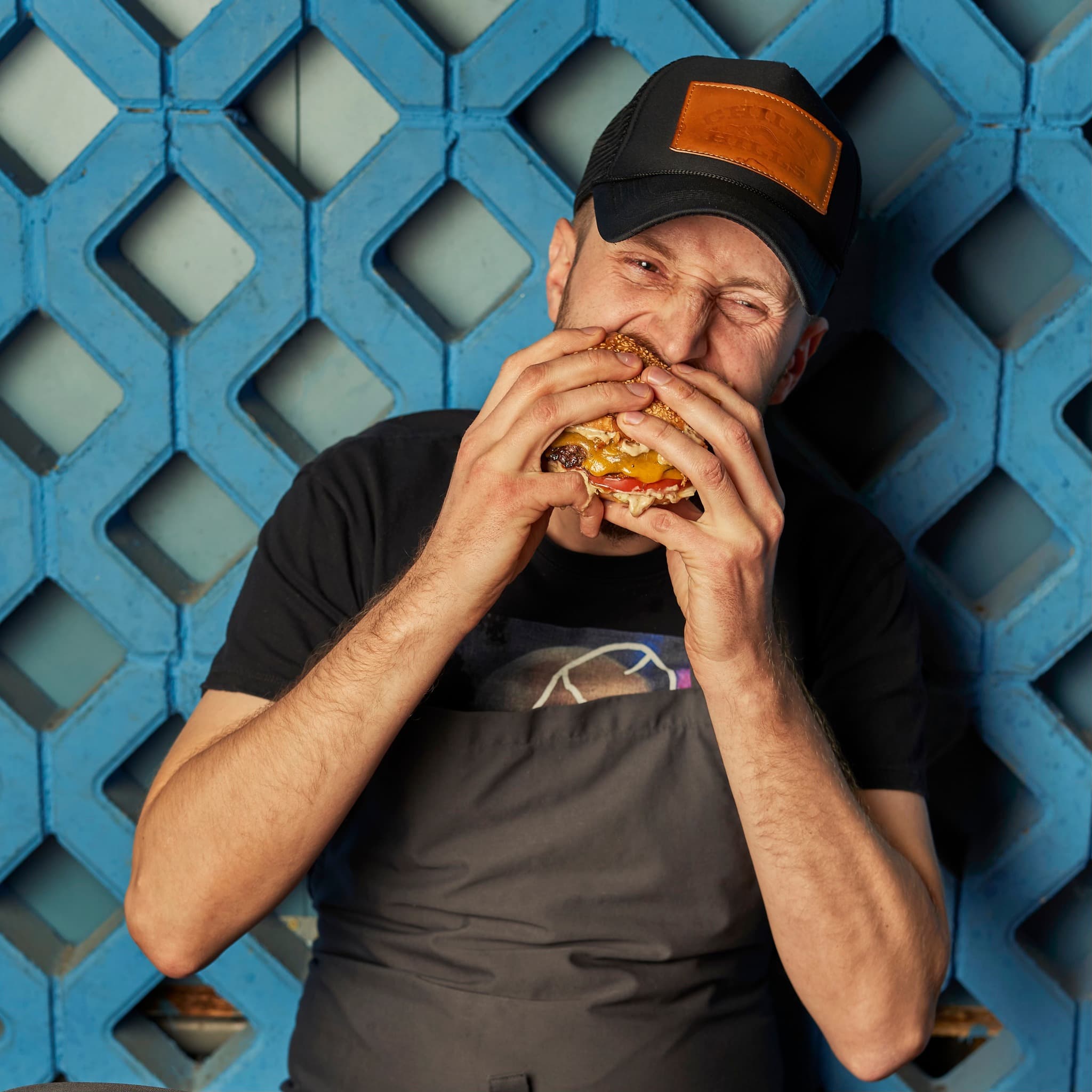 Halės Mėsainis — pirmieji smash burgeriai Vilniuje